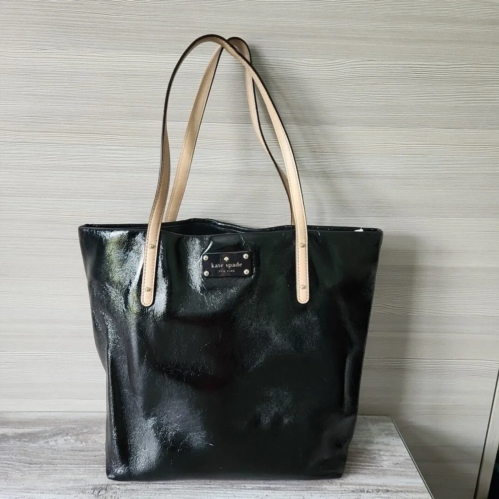 Kate‎ Spade Westward Adventurer Tote Black Crinkle Leather Tan Straps PXRU2327